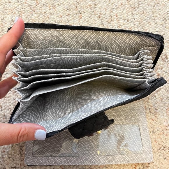 Bella Taylor Black Cash System Wallet - Picture 6 of 9